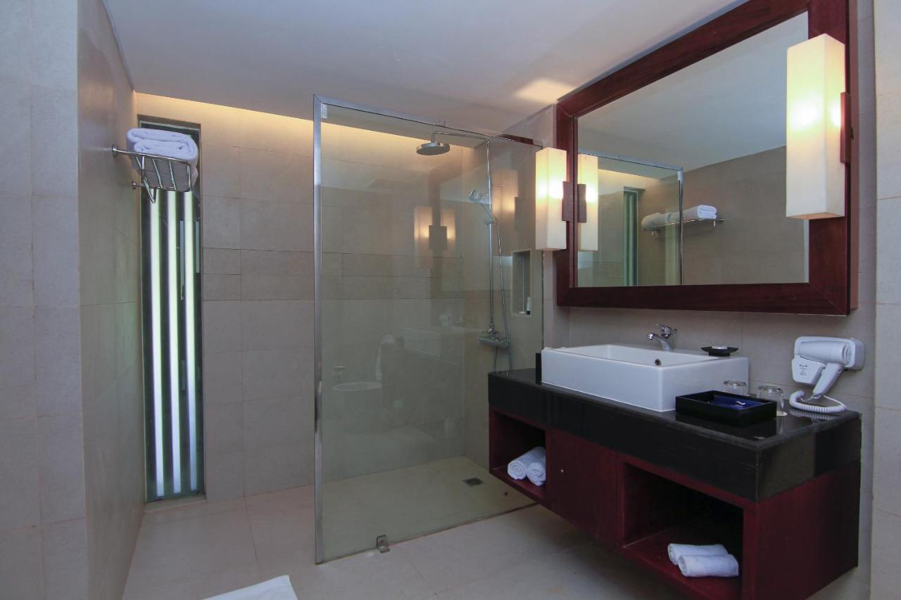 Grand Luley Manado Hotel Kültér fotó